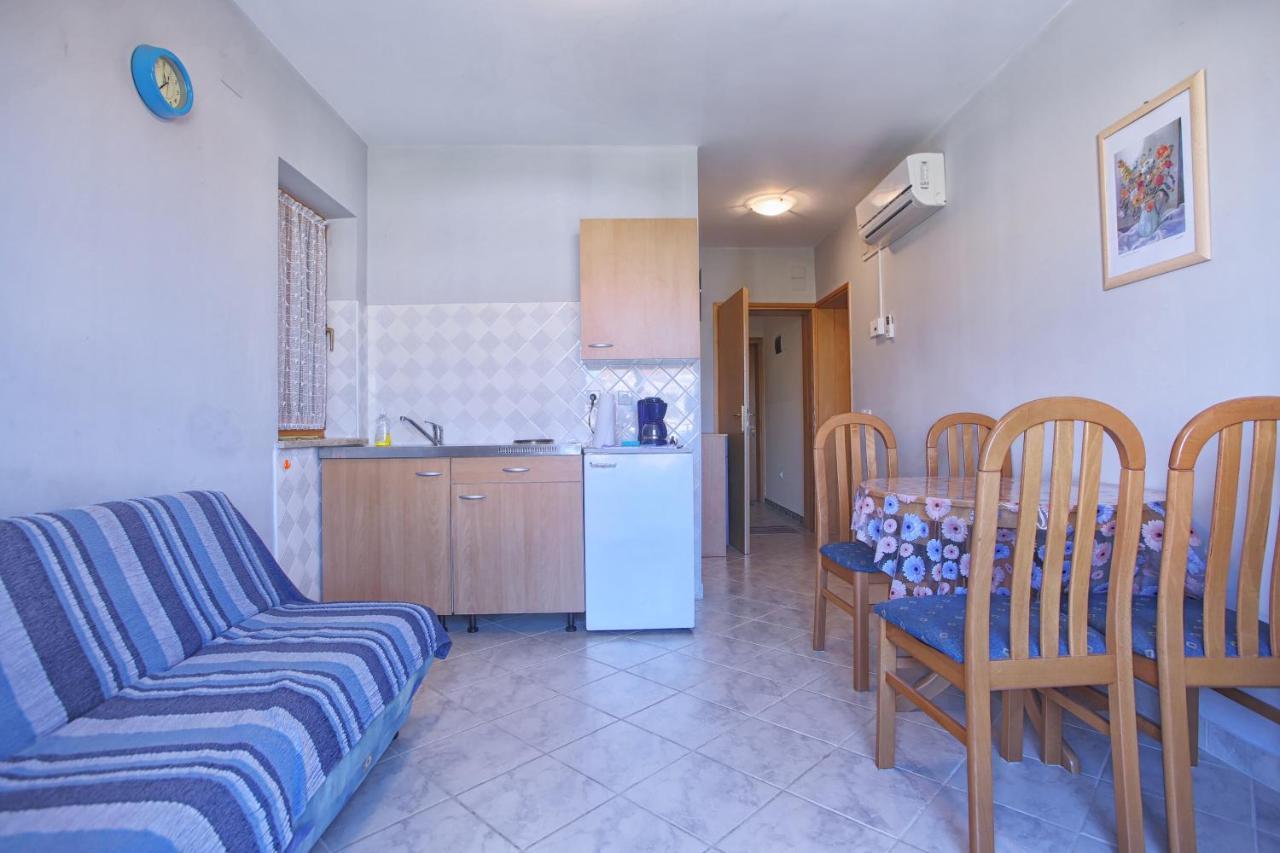 Mladen Appartement Medulin Buitenkant foto